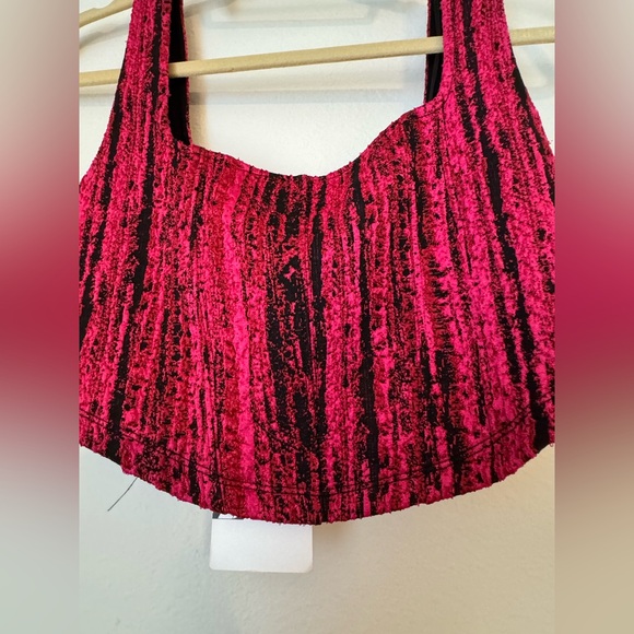NWT Zara Pink and Black Texured Crop Top- Small - Picture 4 of 7